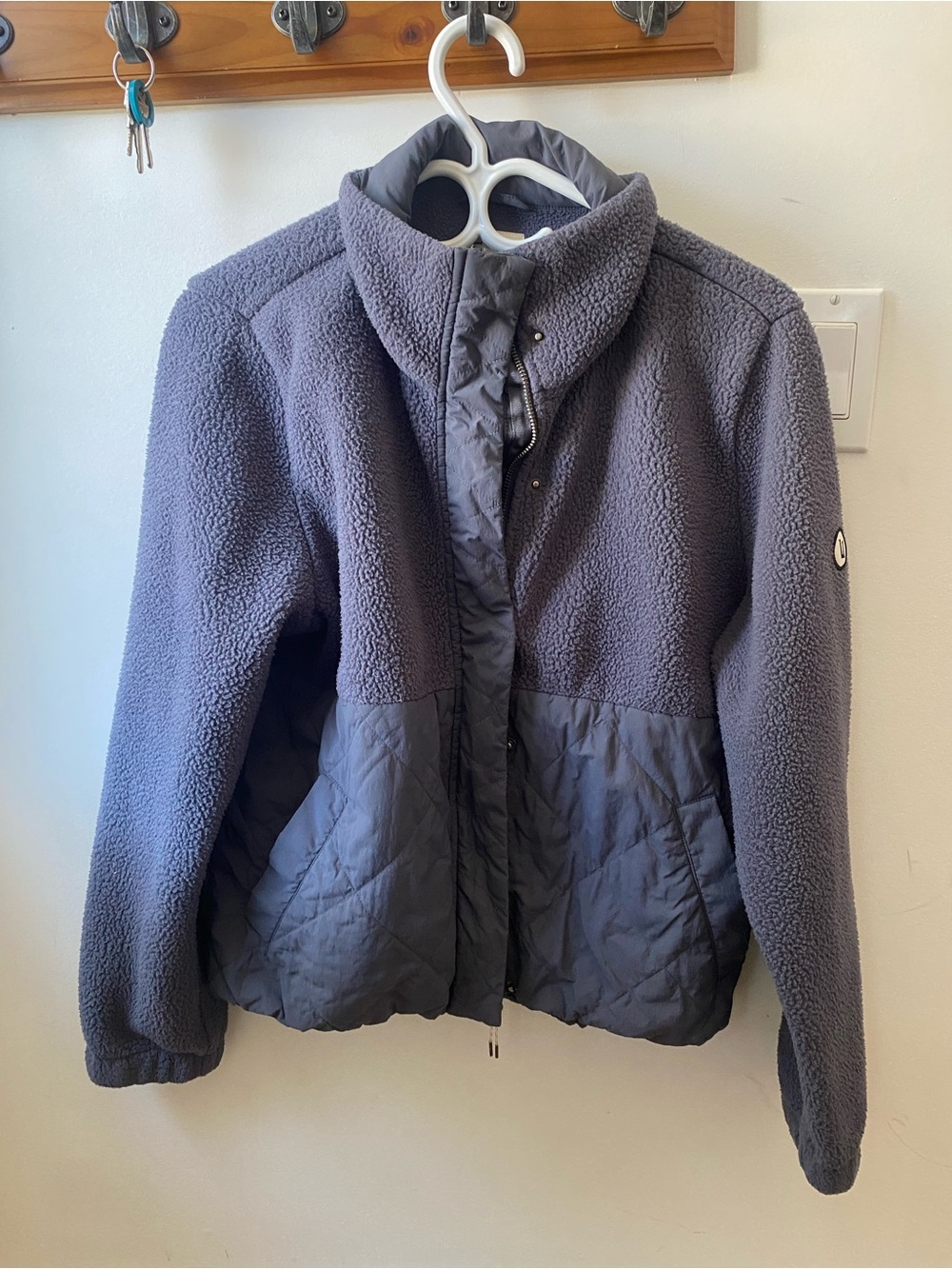 VUORI Women's Quilted & Fleece Hybrid Jacket - Gray